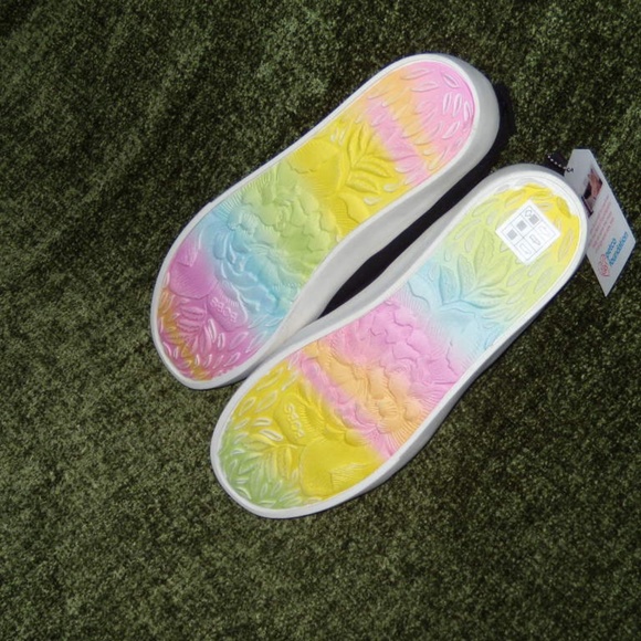 Skechers Women's BOBs Cloudy Sneakers - Picture 6 of 8